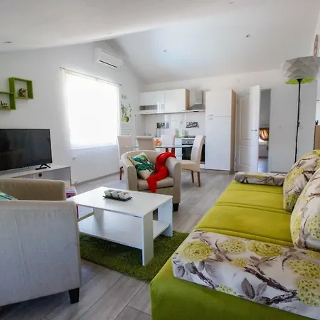 Studio Apartman Sky Rovinj Exterior photo